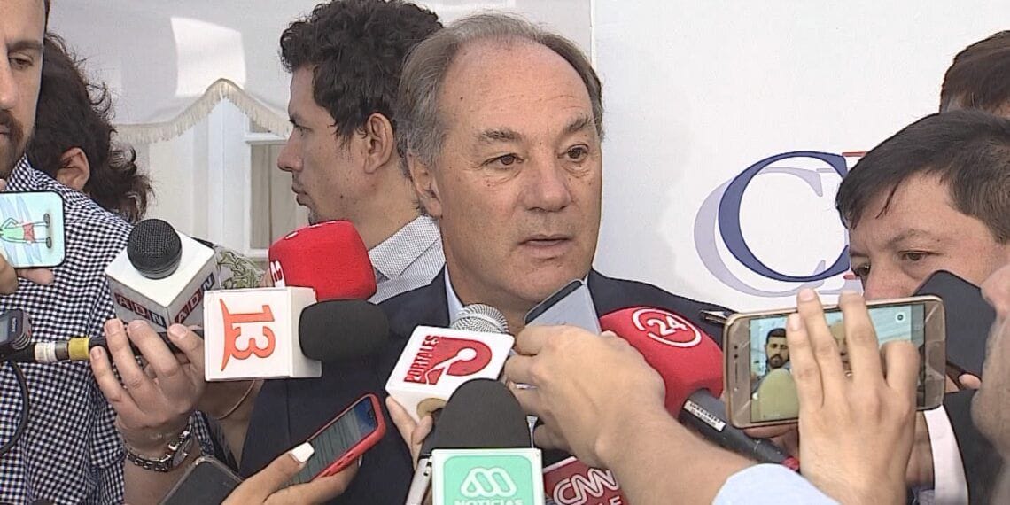 Juan Sutil cree que Chile “sí está en condiciones” de subir el sueldo mínimo a $400 mil