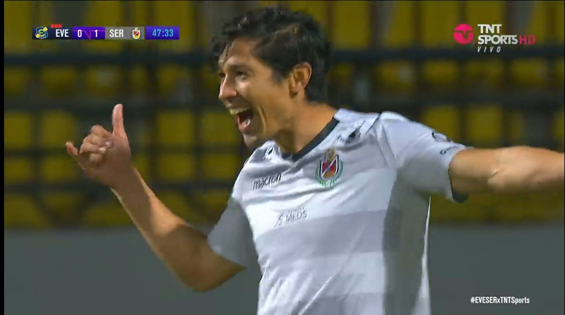 ¡Golazo! Revisa la joya que anotó el Mati Fernández en la Copa Chile
