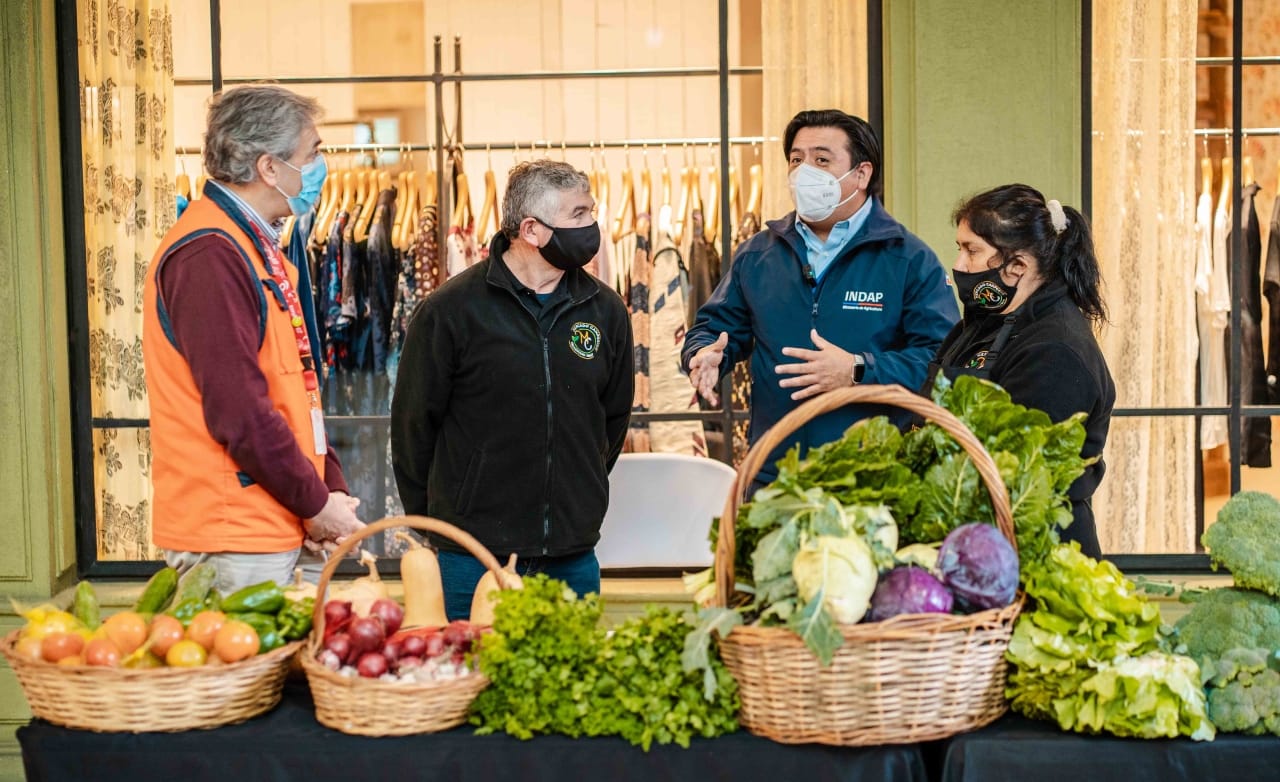 Vuelve el Mercado Campesino de INDAP al interior del Mallplaza Trébol de Talcahuano