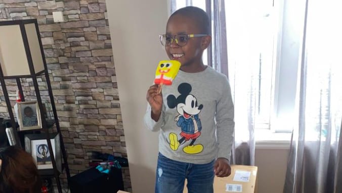 Niño de 4 años gastó casi tres mil dólares en paletas de helado de Bob Esponja