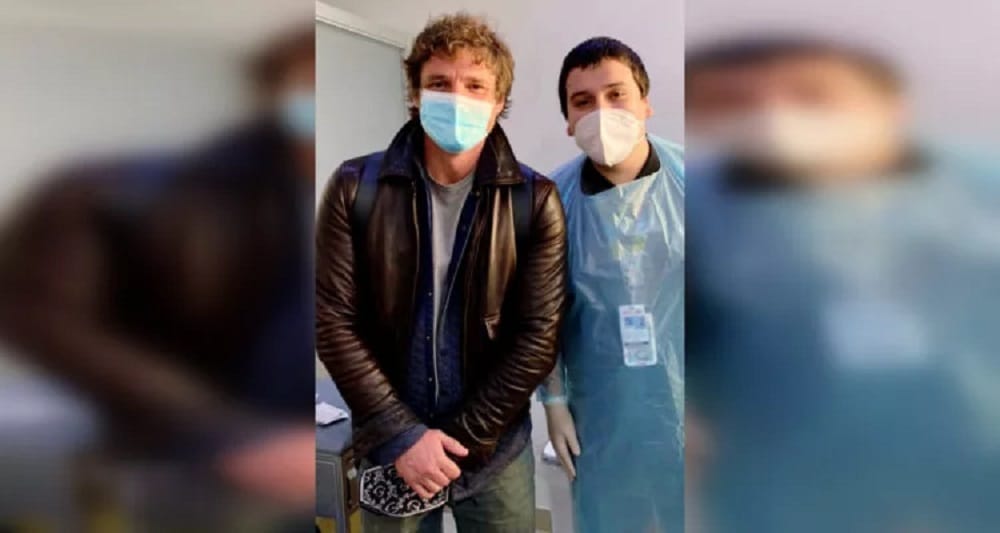 Pedro Pascal llegó a Chile y redes estallaron de emoción