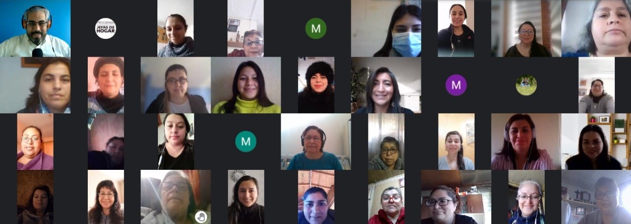 SernamEG realiza charla para disminuir brecha digital en las mujeres de la Región del Biobío