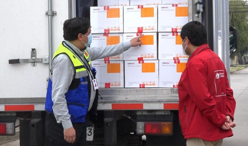 Cargamento con 54 mil dosis de vacunas Sinovac  arribaron a la Región del Biobío