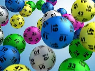 Mujer destruyó boleto de SuperLotto en un lavado de ropa: Era la supuesta ganadora