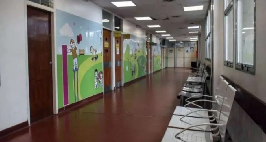 Madre acudió a hospital con su bebé muerto en la mochila