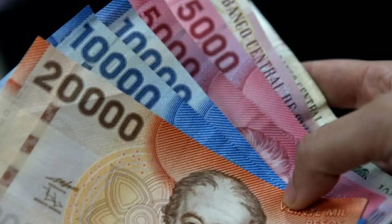 Oposición golpea la mesa y exige al Gobierno priorizar la Renta Básica Universal