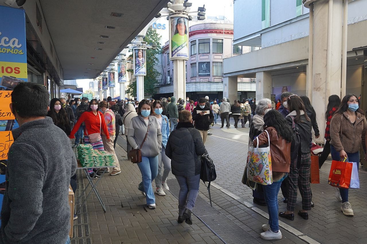 Informe ICOVID evidencia sostenida baja en nuevos contagios pero continúa alerta roja en número de casos por 100 mil habitantes