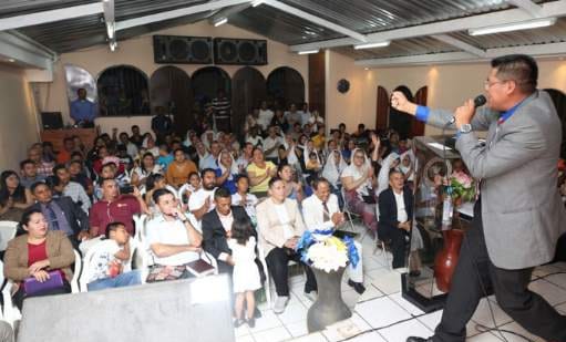 Hombre mató frente a su iglesia a pastor evangélico que quería sacarlo de la delincuencia