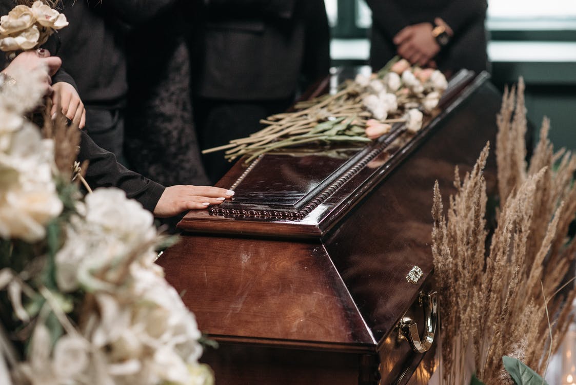 “Como Lázaro”: Familia suspende funeral porque el fallecido “se movía”