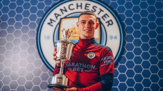 Inglaterra tiene a los futbolistas jóvenes más cotizados del momento