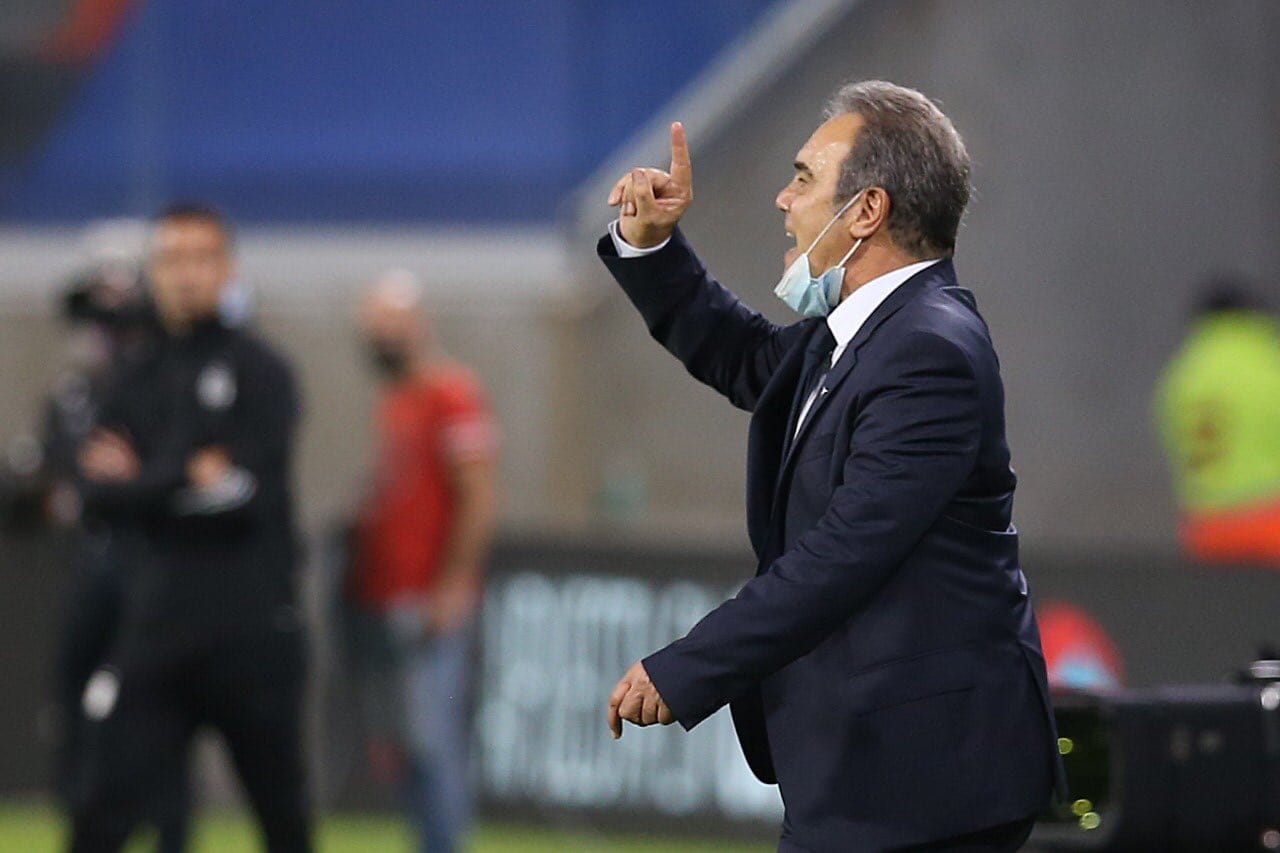 El técnico de la “Roja”, Martín Lasarte sobre lo ocurrido en Brasil: “Me molestó lo justo y ya está”
