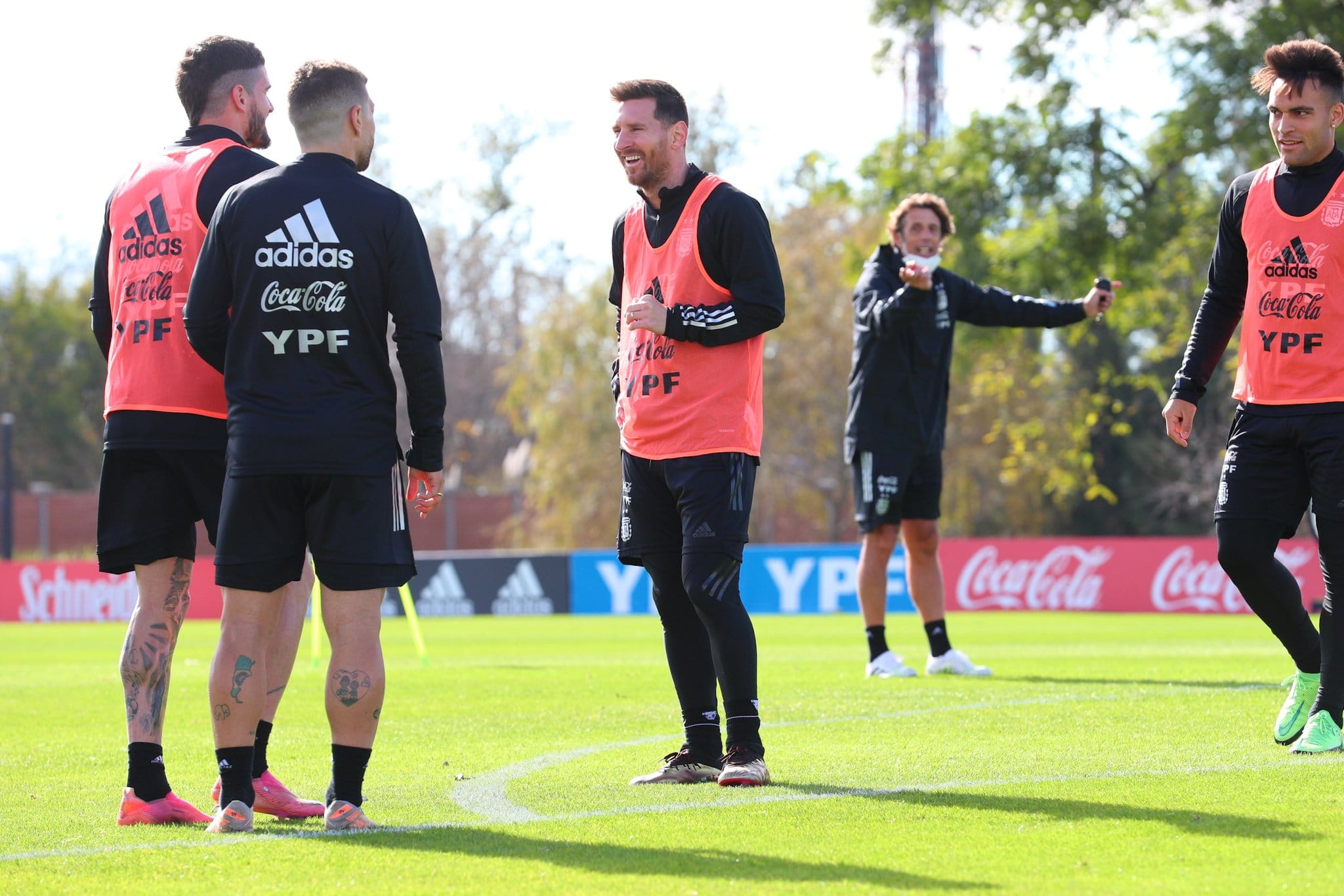 Messi y compañía amenazan a la “Roja” en el reestreno de las Clasificatorias