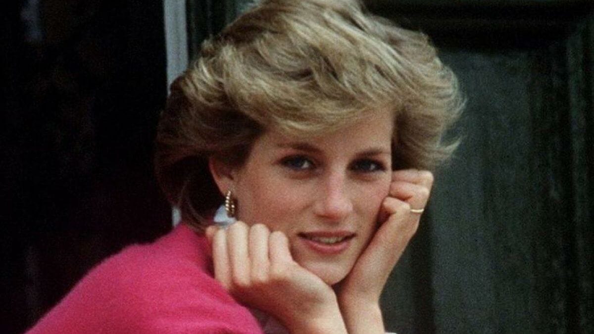 Médico que intentó salvar a princesa Diana reveló detalles de la noche de su muerte
