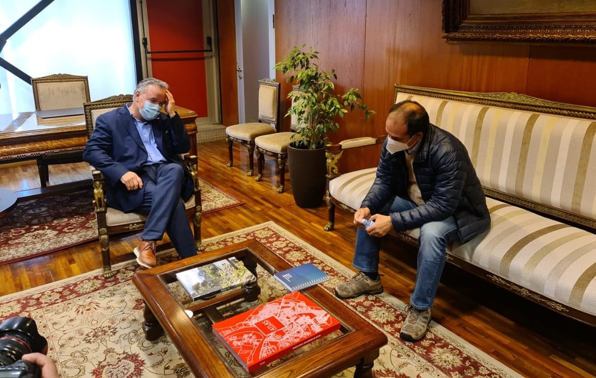 Patricio Kuhn y Rodrigo Díaz concretan primera reunión oficial en medio de polémica por uso de edificio