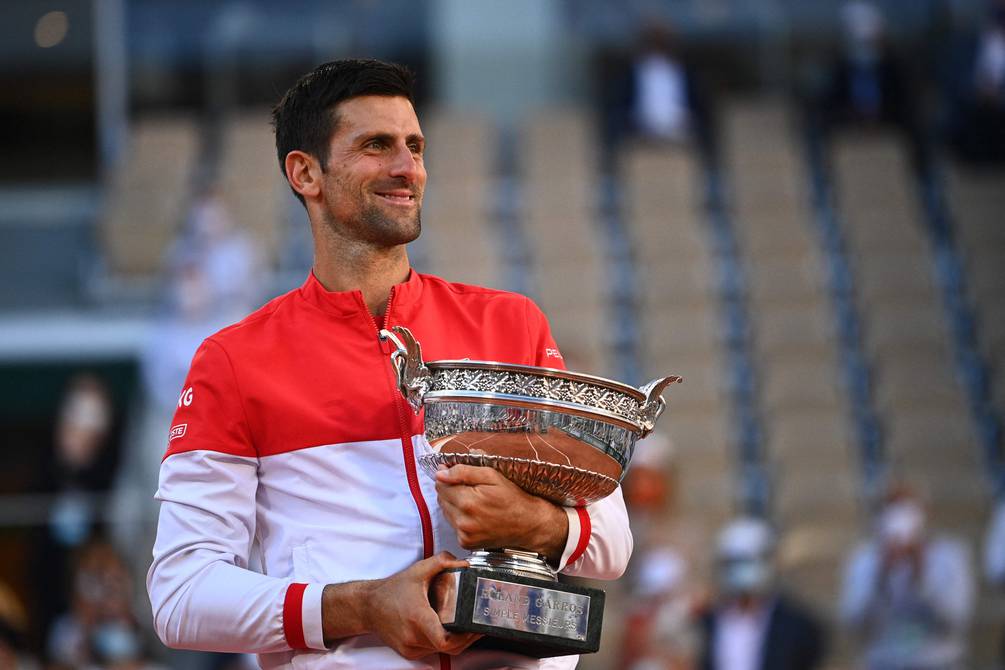Novak Djokovic entró en la historia de Roland Garros en una dramática final