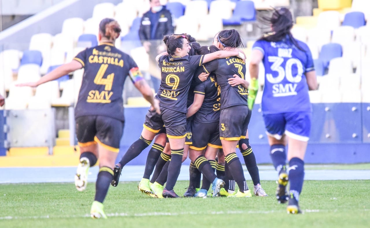 Sábado de ensueño para Vial: las aurinegras se quedaron con el clásico femenino ante la UdeConce