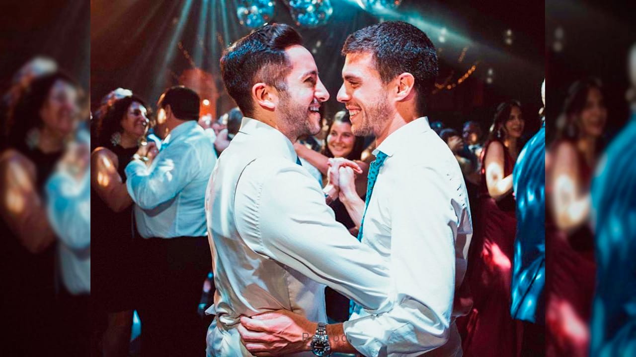 La romántica imagen de Hugo Valencia junto a su pareja que alertó a sus seguidores sobre su posible matrimonio