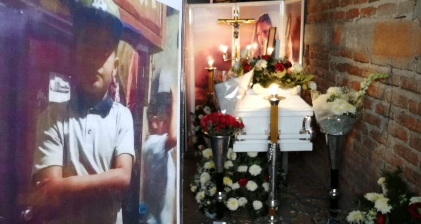 Policía asesinó a niño de 12 años que intentaba defender a su madre
