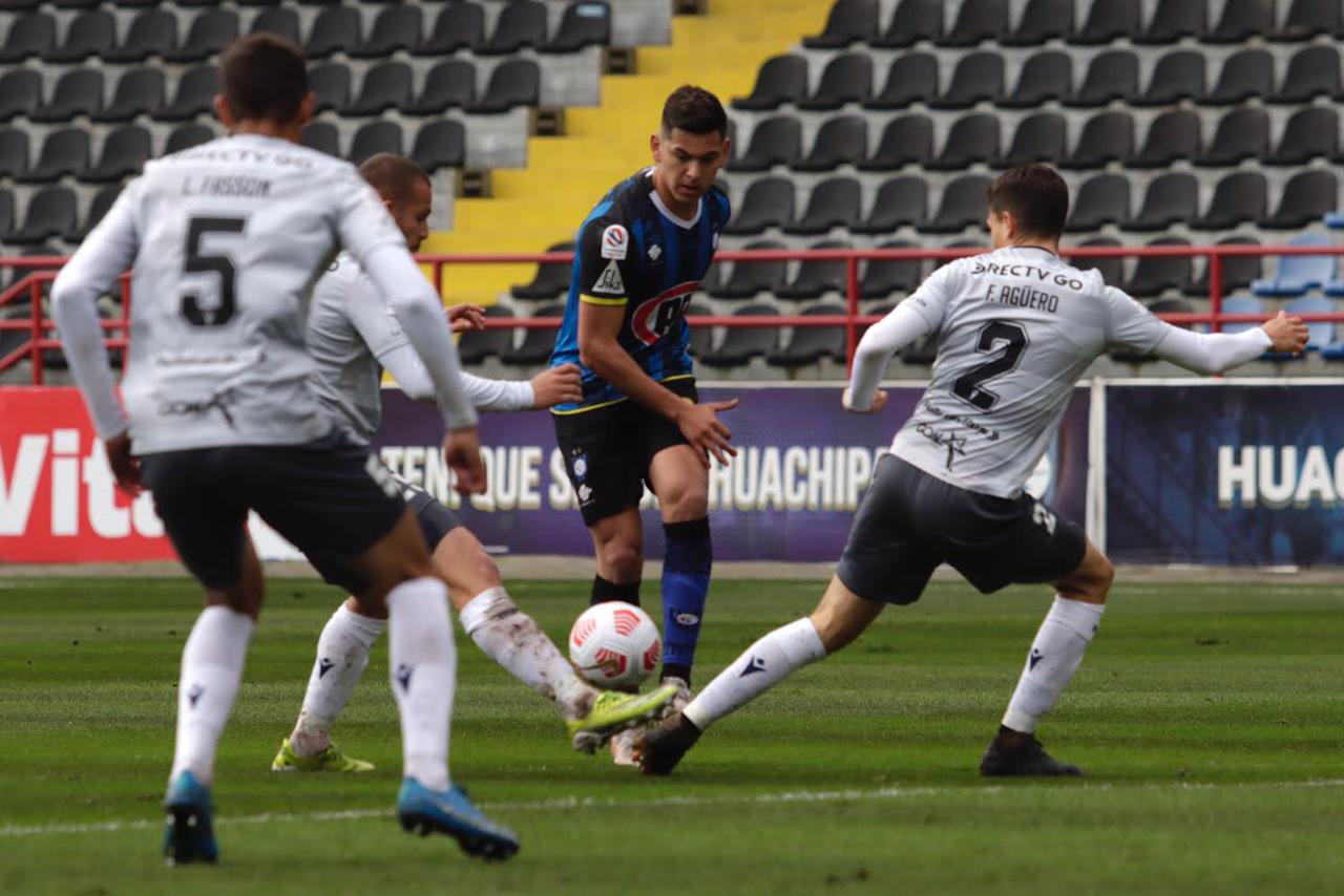 Las ideas de Huachipato se perdieron entre el barro y la lluvia en el CAP