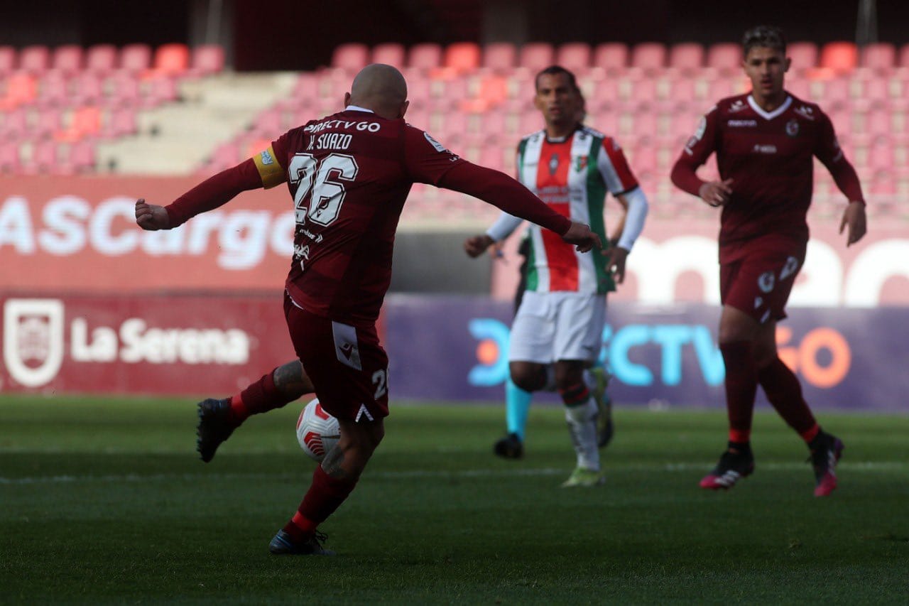 ¡Partidazo! La Serena con “Chupete” Suazo a la cabeza va por el título del fútbol chileno