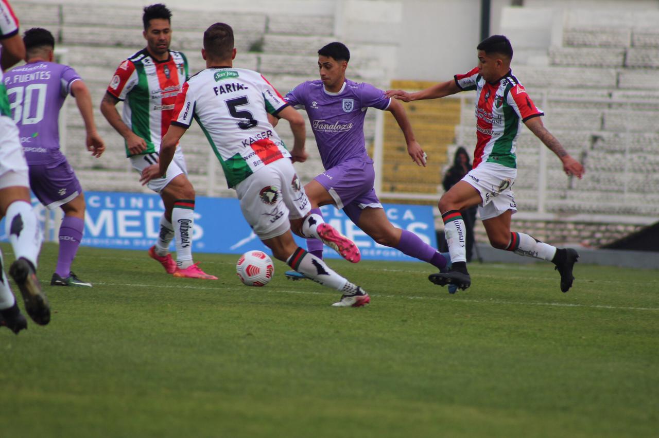 El “León de Collao” tiene varias sorpresas para buscar el milagro en la Copa Chile
