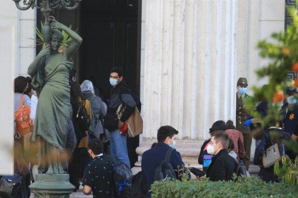 Suspenden primera sesión de la Convención Constitucional por problemas técnicos y sanitarios