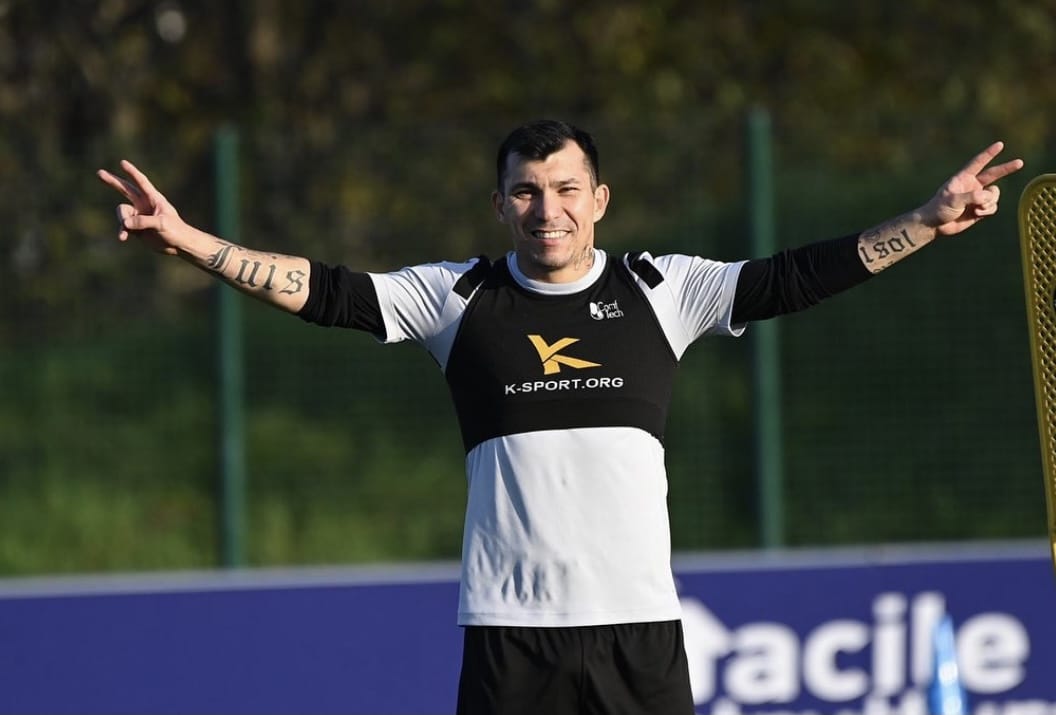 El letrado “Pitbull” Medel y su amor por la lectura en sus tiempos libres