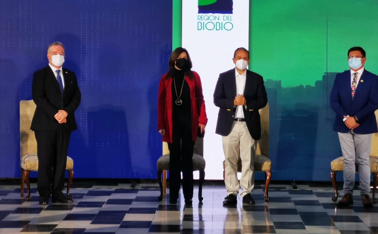 Histórico: Rodrigo Díaz asume como primer Gobernador Regional del Biobío