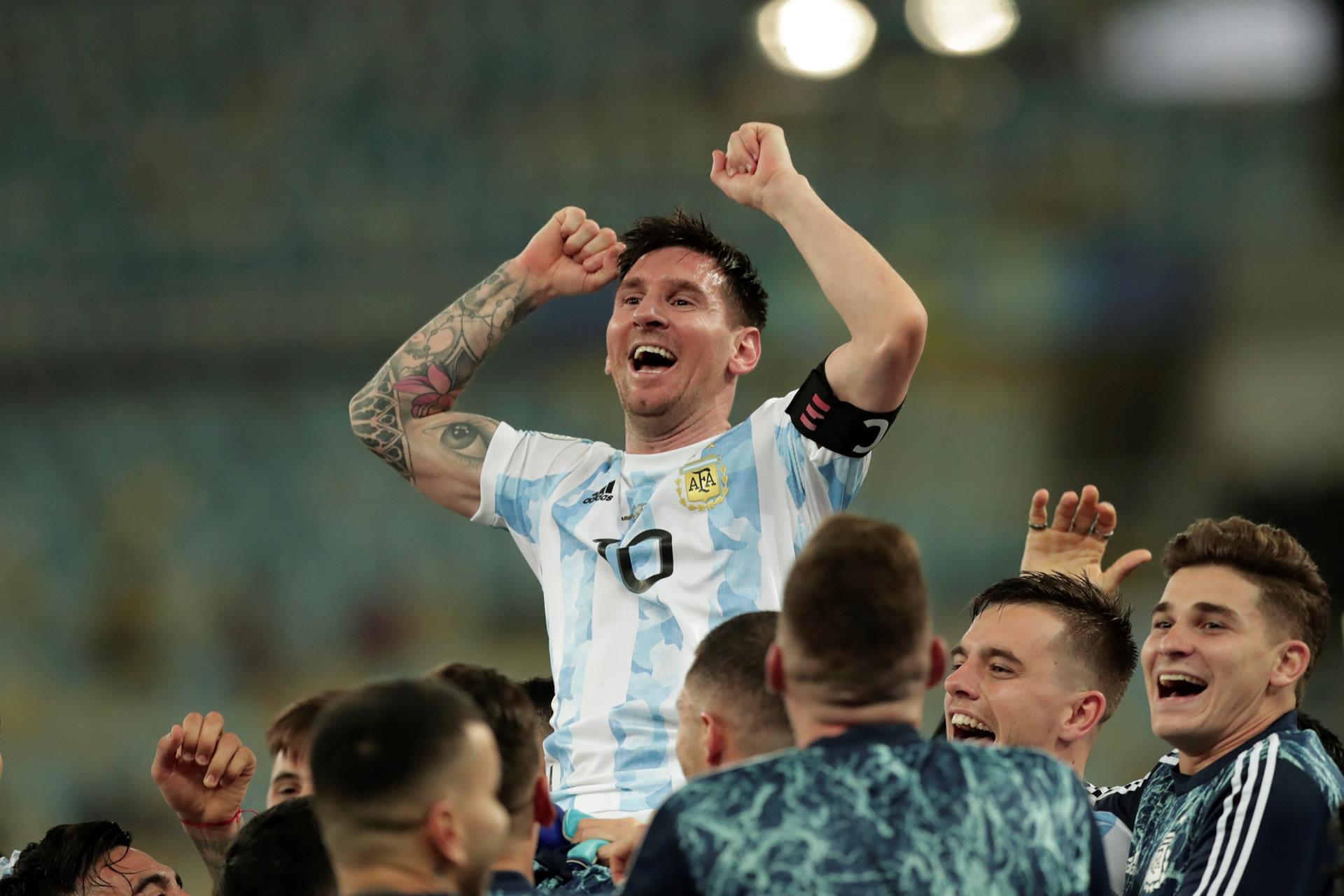 El gran héroe de Argentina: la emocionante llegada del campeón Lio Messi a su natal Rosario