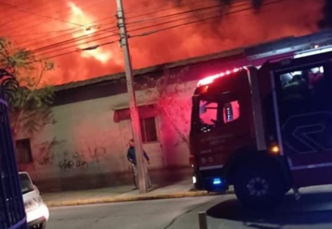 Seis fallecidos deja incendio en hogar psiquiátrico