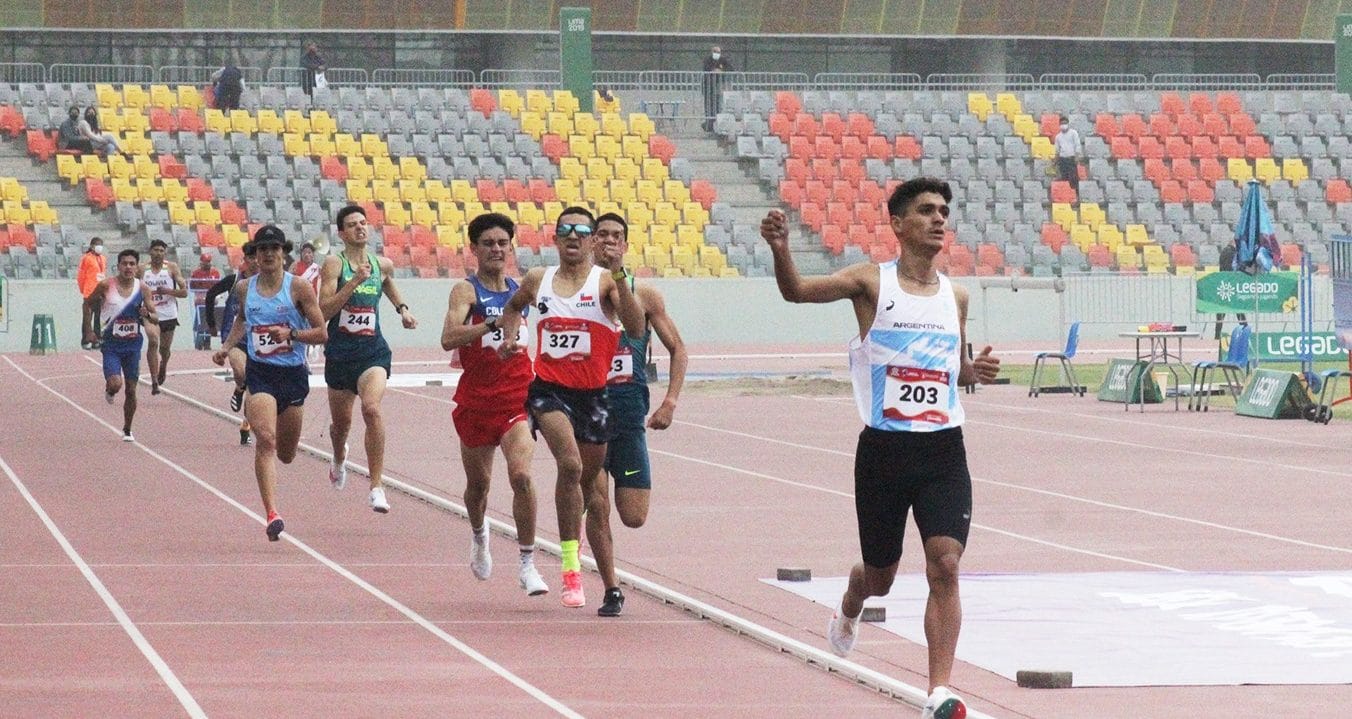 ¡Notable! Joven atleta del Biobío conquistó el podio tras una brillante carrera en Perú