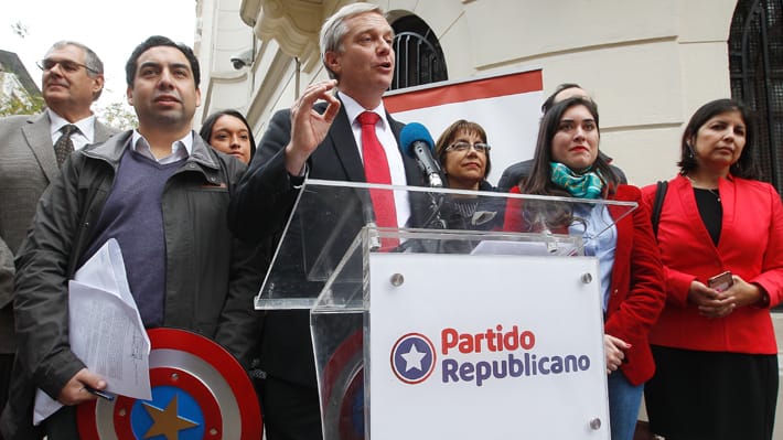 Partido Republicano declinó ir a ceremonia de anuncio de gabinete de Gabriel Boric