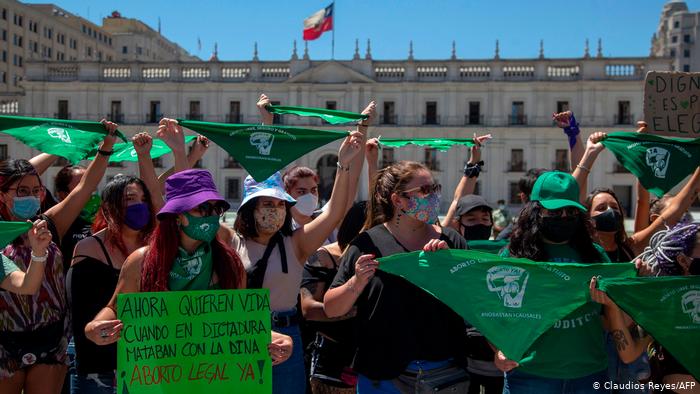 Con voto en contra de la DC: Rechazan legislar proyecto de despenalización del aborto