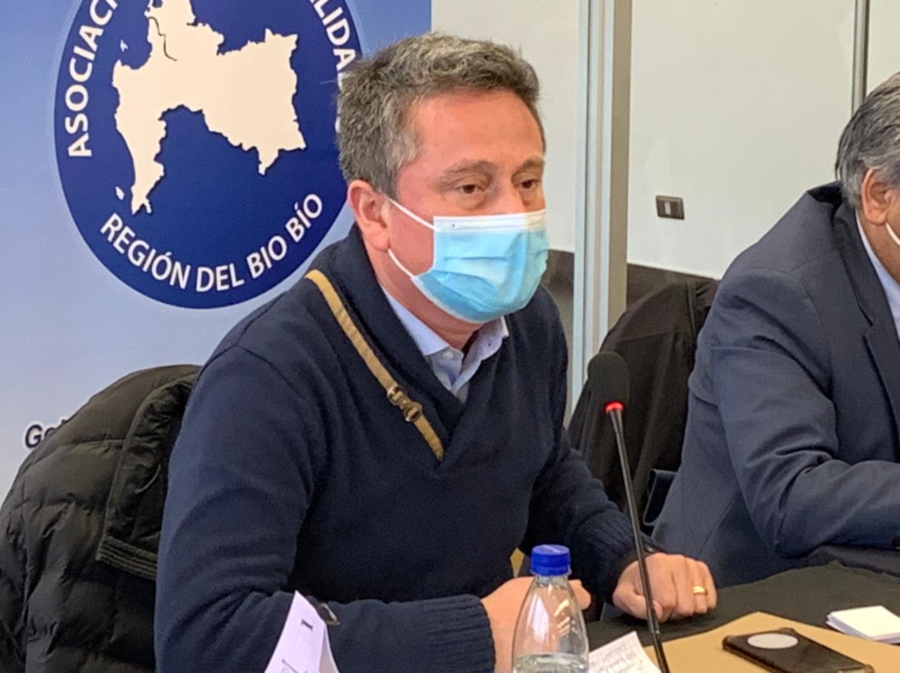 Álvaro Ortiz es elegido presidente de la Asociación de Municipalidades del Biobío