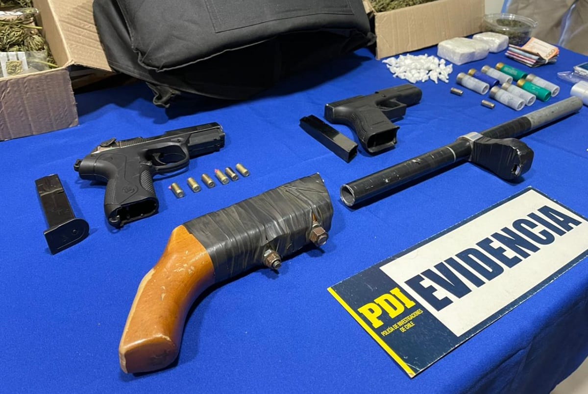 Formalizan a sujetos que tenían en su poder armas adaptadas para municiones de alto calibre en Cañete