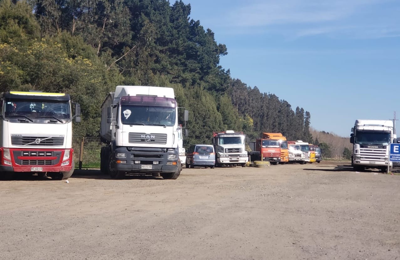 Camioneros paralizaron labores frente al puerto Penco – Lirquén en demanda de mejoras tarifarias