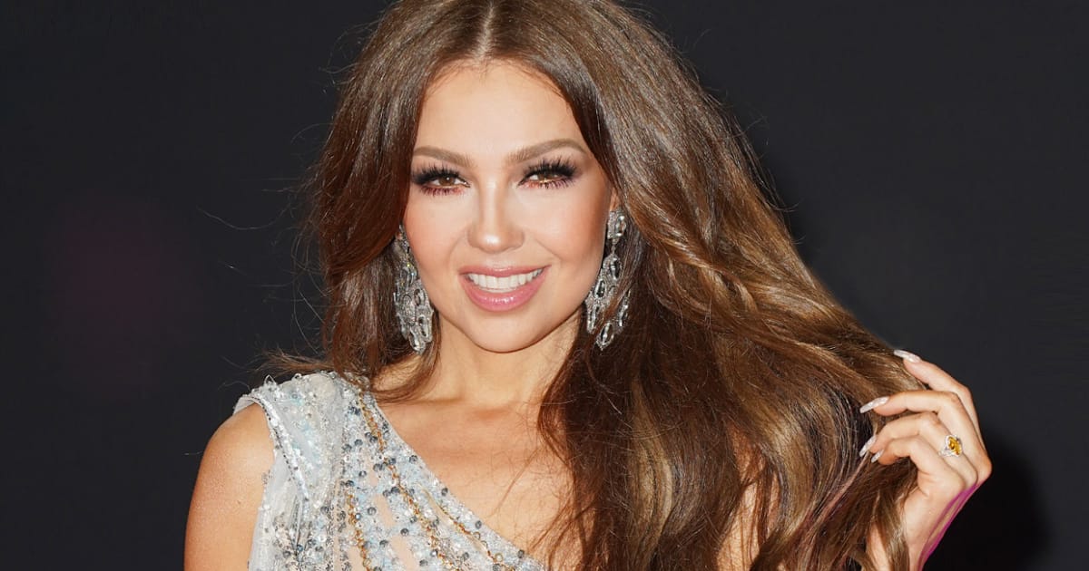 La celebración de Thalía en su cumpleaños número 50: se lució con traje de baño