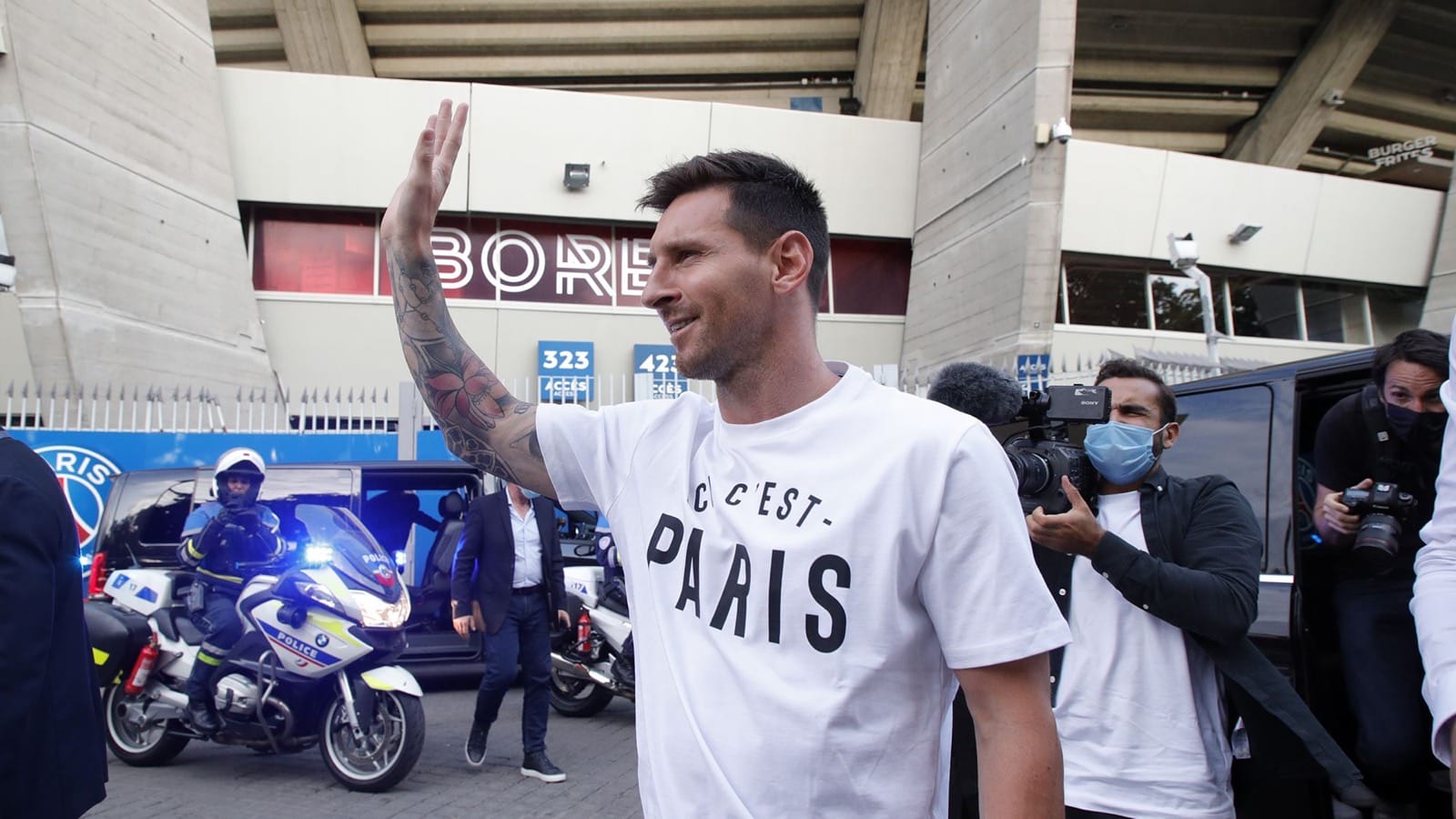 La delirante presentación de Lio Messi ante los fanáticos del PSG en Francia