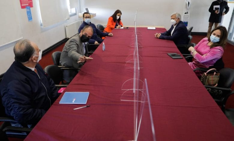 Gobernador Díaz abordó con parlamentarios del Biobío la baja ejecución presupuestaria