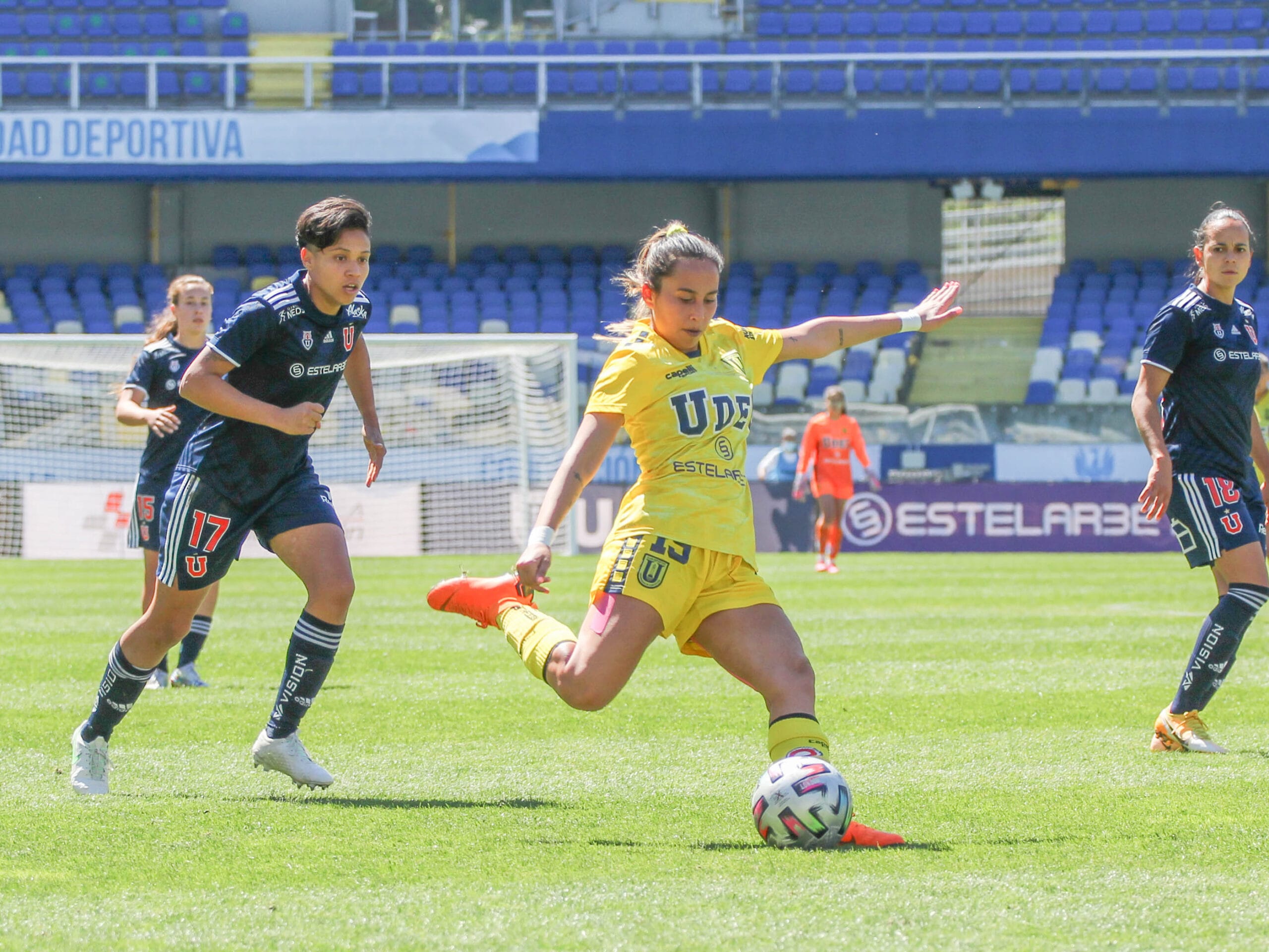 La UdeConce tampoco festejó en el fútbol femenino