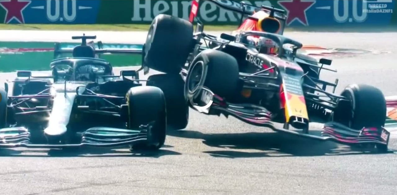 La cruda batalla entre Hamilton y Verstappen terminó mal en la Fórmula 1