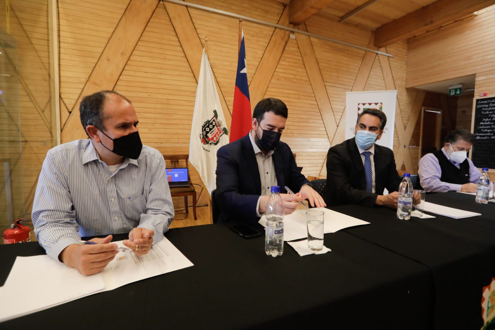 Conformar grupo de gobernadores regionales para fortalecer desarrollo de la zona sur