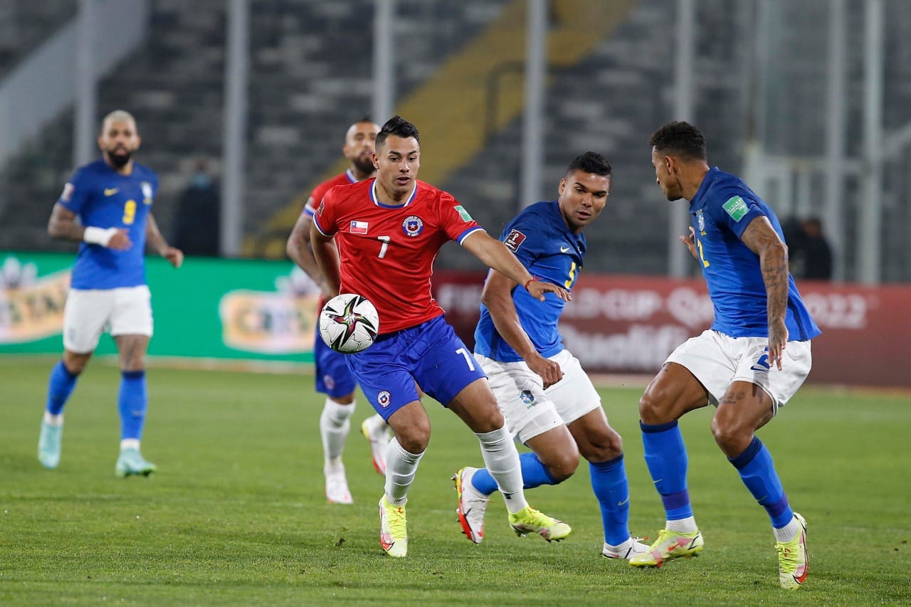 El “King” Vidal  y Morales se robaron la película en el primer tiempo de Chile ante Brasil