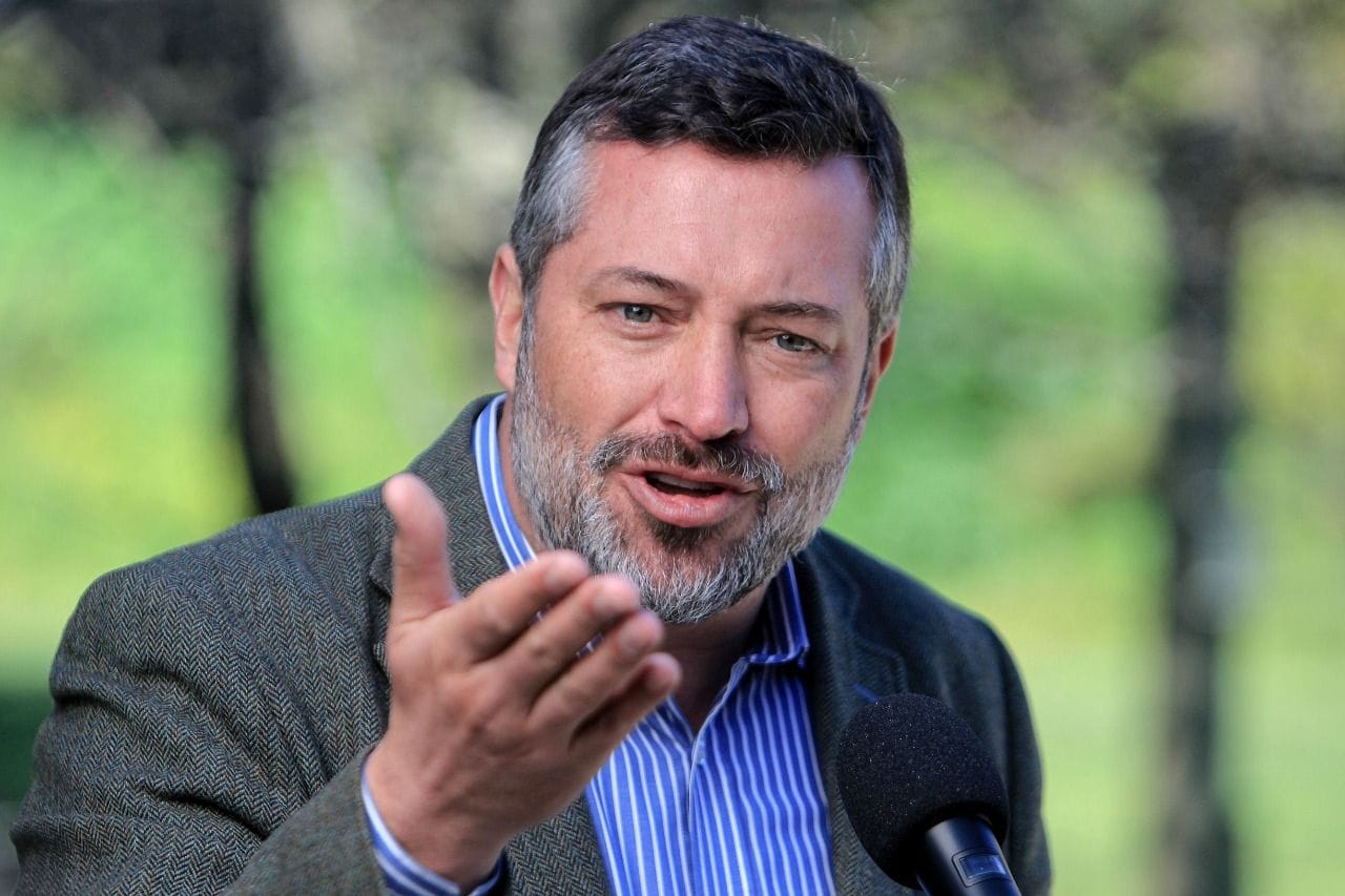 “Lejos de los extremos”: Sichel destacó el sorteo del Servel
