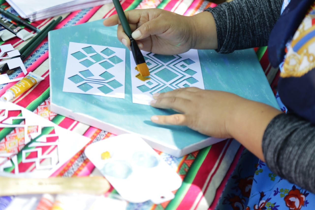 Al rescate de los ñimin: Los dibujos de tierra de la cultura ancestral pehuenche en Alto Biobío