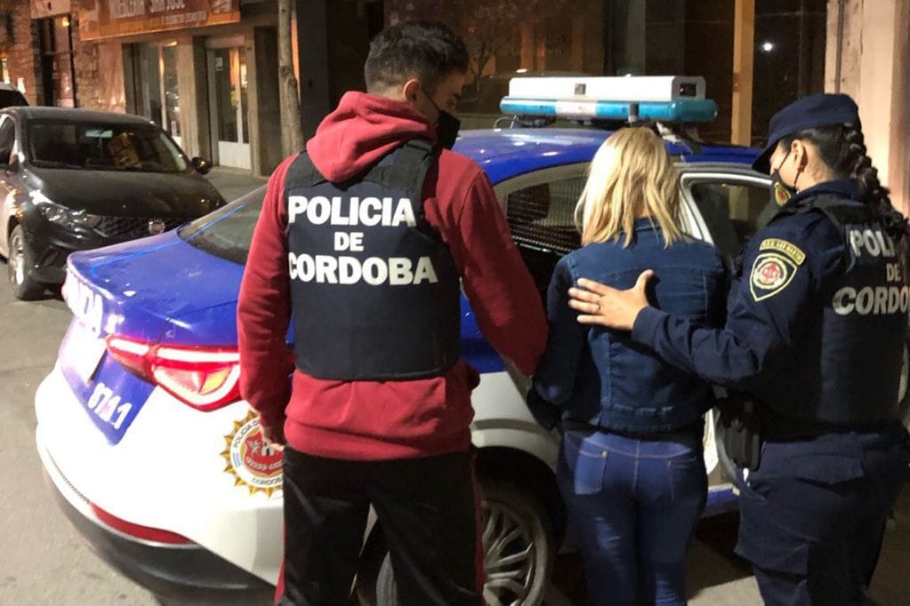Una abogada y otras 4 personas fueron detenidas tras intentar vender un bebé