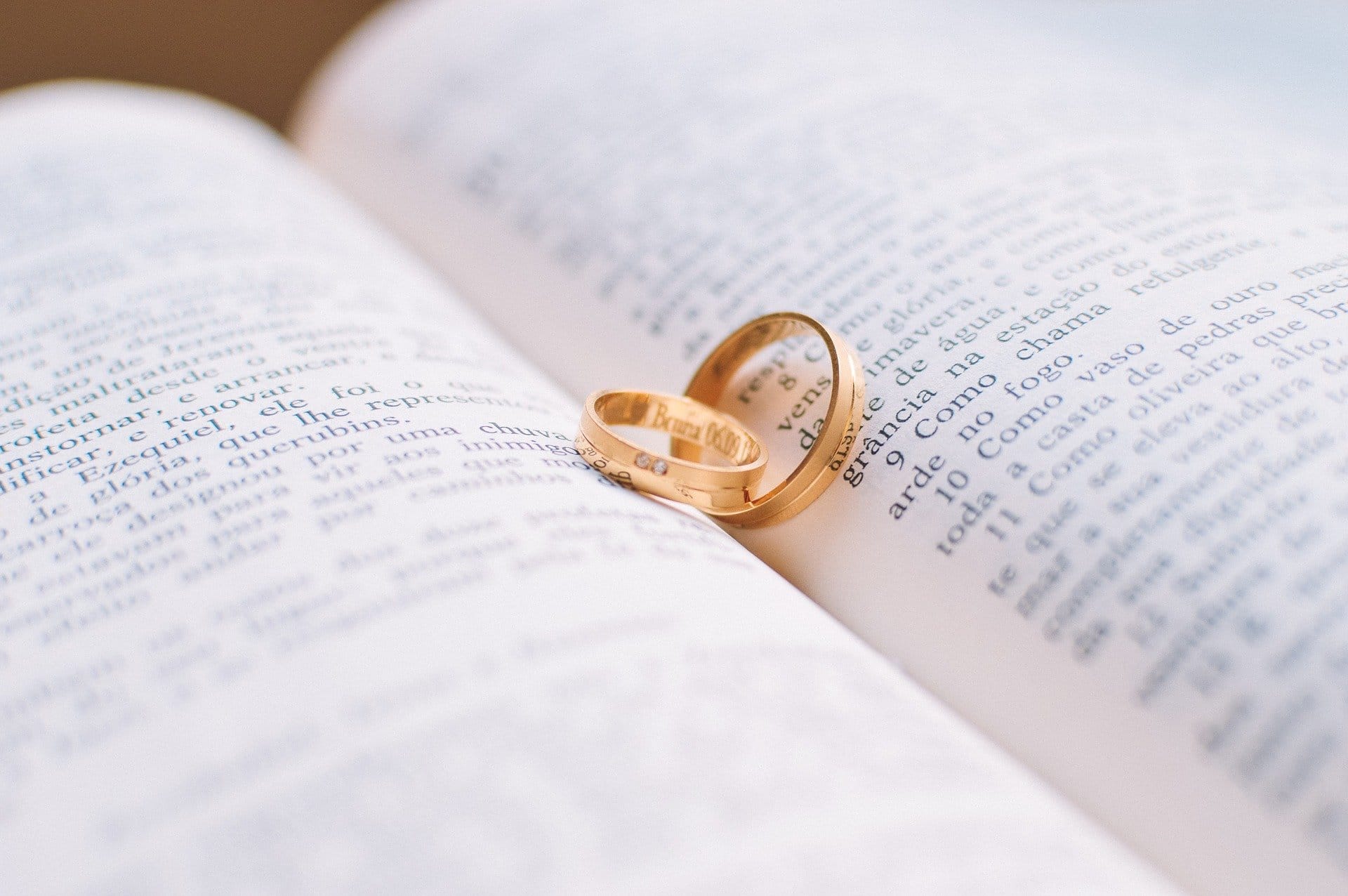 Hombre le pidió divorcio a su esposa por falta de higiene