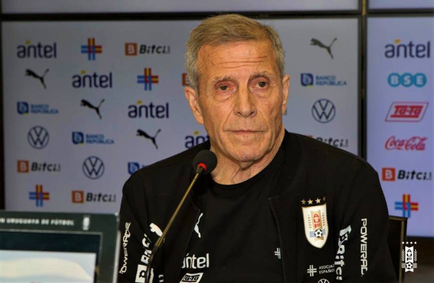 Óscar Tabárez continuará con el proceso al mando de Uruguay
