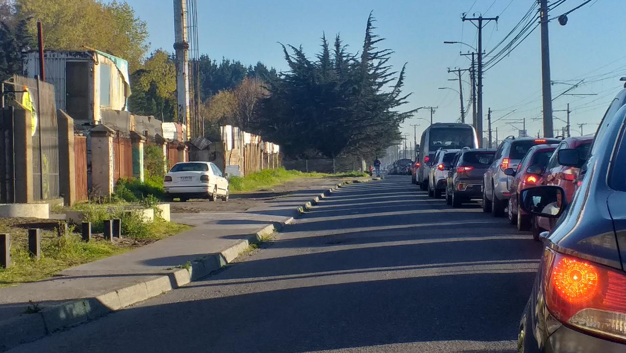 Gran congestión vehicular se registra en las salidas de San Pedro de la Paz