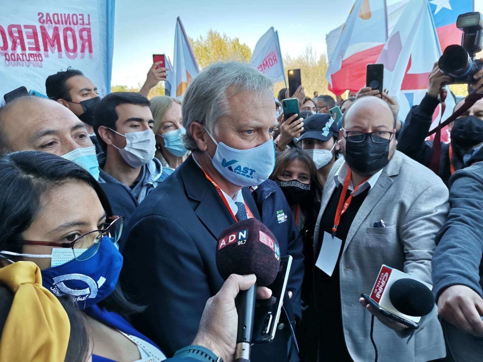 José Antonio Kast esperará los resultados con actividades presenciales y telemáticas
